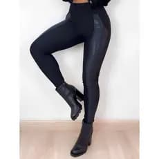 Calça Montaria Flanelada Com Detalhe Cirrê modela o corpo