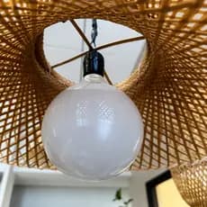 Lâmpada Led Luz Filamento Leitosa G125 Bivolt