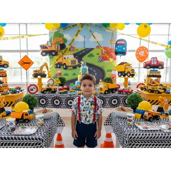 Camiseta Camisa Infantil Menino Léo Caminhão com Gravata Roupa de Caminhão Trânsito