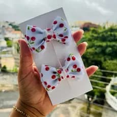 l Laço Infantil Estampa Cerejinha – Tamanho P 🍒