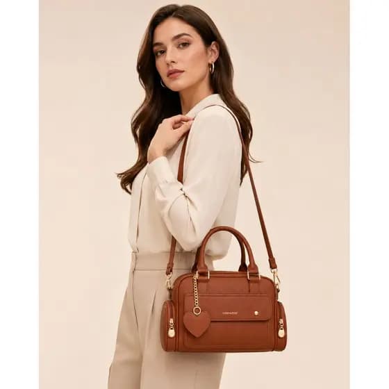 Bolsa Feminina com alça tranversal e de Mão, com vários compartimentos, Moderna e elegante.