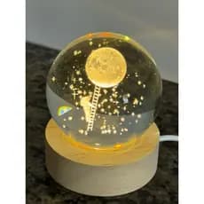 Luminária Bola de Cristal 3D LED - Base de Madeira USB - Galáxia, Lua e Fundo do Mar - Decoração Luxo Quarto e Presente