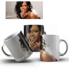 Caneca Personalizada Rihanna: sinta a energia e o estilo da rainha do pop em cada gole!