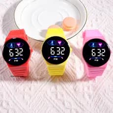 Relógio Eletrônico Circular LED Digital Moda Estudantil De Infantil De Esportes Para Crianças Botão Do Amor Casal Esportivo Natação À Prova D
