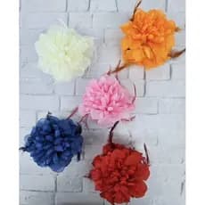 Prendedor de cabelo Piranha com Flor Com Brilho e detalhe de Penas