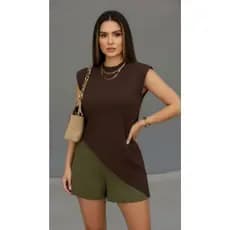 Blusa básica assimétrica ponta