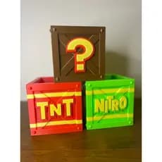 Caixa Crash Bandicoot Interrogação Nitro e TNT - porta caneta, porta objetos vaso