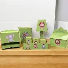 Kit Higiene Bebê Adesivado Decorado Mdf 8 Peças