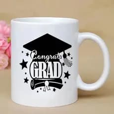 1 a Caneca De Formatura " Parabéns GRAD " Vem Com Um Boné E É Lavável À Máquina . Adequado Para Uso Em Restaurantes