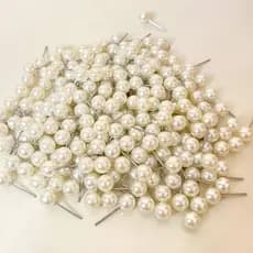 100 Pares de Brincos Pérola 6mm + Tarrachas de Silicone Lindos Brindes Mimo Lembrancinhas Clientes