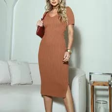 Vestido Midi Tricot Canelado Fenda Lateral Manga Curta