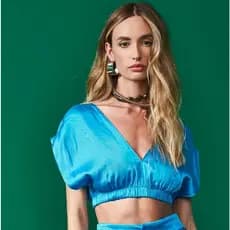 Cropped Manga Curta Viscose (Azul Claro) Colcci