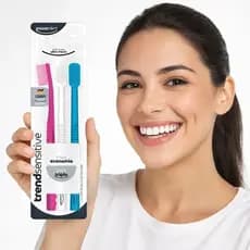 Kit com 3 Escovas Dentais Trend Sensitive 6240 cerdas Ultra Macias - Powerdent (Sortidas)