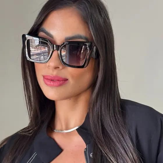 Óculos Feminino Gatinho em Acetato Preto Moda Tendência Bararto Marca Seven