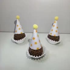 Mini chapeuzinho para docinhos Primeira Volta ao Sol, mini chapeuzinho para tubetes, mini chápeus