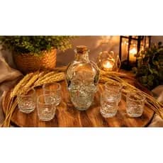 kit de Garrafa com 6 copinhos de Caveiras
