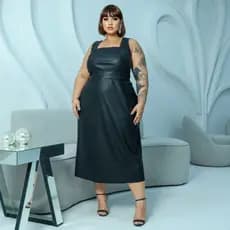 Vestido Feminino Midi Plus Size Couro PU Alças Largas Elegante Sofisticado Festa Lia Rosa