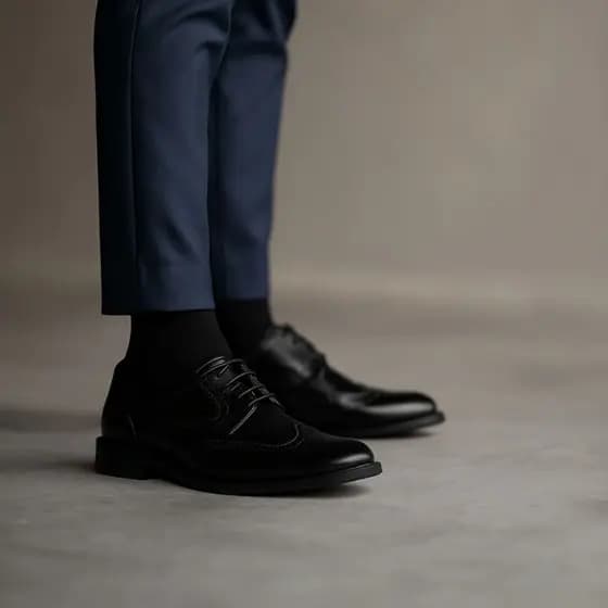 Sapato Social Brogue Centuria Oxford em Couro Preto