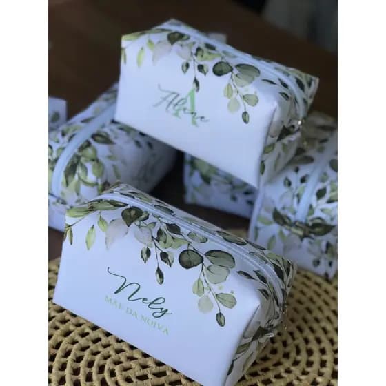 kit 5 Nécessaire Personalizada com Nomes Folhagens Verde para Madrinhas, Formaturas e Aniversários.