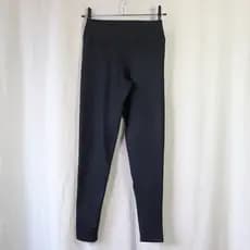 Calça legging preta flanelada TAM P. [MEDIDAS NA DESCRIÇÃO] [BRECHÓ FOFUCHA]