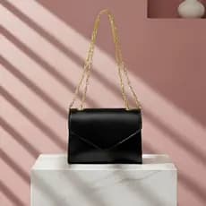 Bolsa Feminina Pequena de Ombro Modelo Luxo com Corrente Dourada