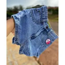 Short Jeans Feminino Azul Básico - Modelo Liso com Bainha Dobrada