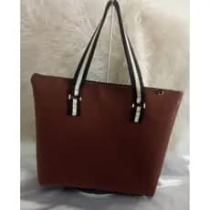 🌟 **Bolsa Tote Marrón Grande para Ombro – Exclusiva, Elegante e Envio Imediato!** 🌟