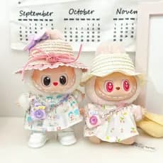 Roupa de Boneca Labubu 17cm com Chapéu de PalhaVestido Floral e Mini Câmera Moda Kawaii de VerÃo para Amantes de Brinque