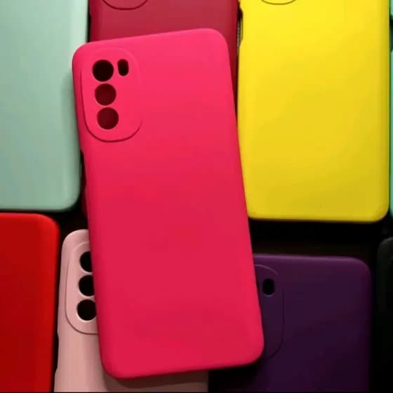 Kit Capa + Pelicula 3D ou Somente 1 Capinha Para Motorola Moto G52 Capinha Aveludada Case
