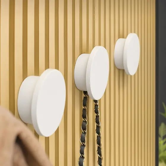 Kit Porta Toalha Pendurador Banheiro Com Fita Adesiva Branco