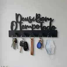 Porta Chaves Deus é Bom o Tempo Todo de Parede Organizador Decorativo com 5 Ganchos Preto