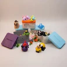 Box Supresa Loompz Mini Animais Flexíveis Coleção com 8 Personagens Exclusivos Fidget Anti Extresse