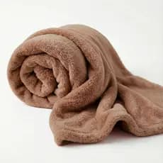 Manta Flannel Casal 200 g/m² tamanho grande com acabamento reforçado e costura nos 4 lados