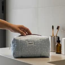 Necessaire Feminina de Tecido Amavê | Porta Maquiagem em Tricoline 100% Algodão Estampa Coração