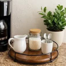 Bandeja Decorativa Rústica Redonda Preta 28cm para Sala Lavabo Quarto Café Organização Porta Objetos