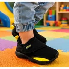 Tênis Infantil Meninos Calce Fácil velcro conforto preto macio flexivel escolar moda voltas aulas
