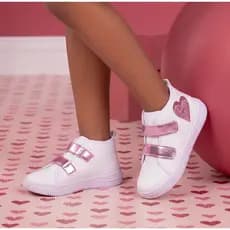 Tênis Infantil casual  Cano  bota  coturno  Menina Coração preto branco Estilo moda conforto