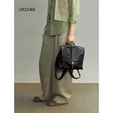 Mochila Simples para Viagens de Montanha URZA&R para Mulheres, Bolsa para Laptop de Grande Capacidade em Couro de Ovelha