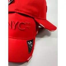 BONÉ NYC RASGADINHO VERMELHO FORRO BRANCO