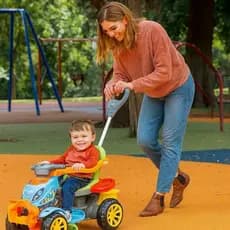 Quadriciclo Infantil Carrinho Passeio Com Guia Pedal Empurrar Brinquedo Presente Criança