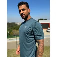 Camiseta dry fit masculina para treino/acadamia/casual (MN)