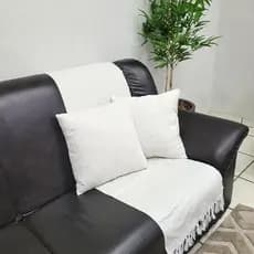 Kit Peseira Cama Casal/Queen + 2 Capas de Almofadas Decorativas Jacquard Caribe