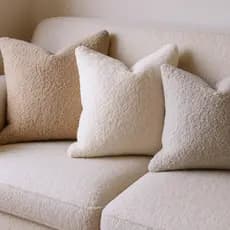 Kit 8 Capas Almofadas Bouclé Decorativas 50x50 Capri Para Sofá e Cama