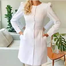 Jaleco Elegante com Botões
