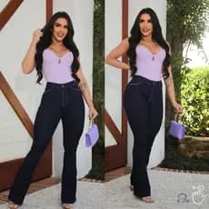 Calça Jeans feminina Flare Boca de sino Patalona com laicra