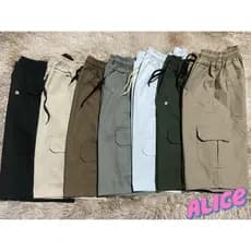 bermuda cargo com 6 bolsos  cintura elástica,
