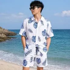 Conjunto de Roupas Masculinas Camisa Floral Manga Curta o short tem boisos