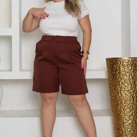 Bermuda Alfaiataria Feminino Plus Size Estilo Social Elegante Com Elástico nas Costas