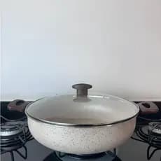 FRIGIDEIRA PANELA WOK GRANDE CAÇAROLA ANTIADERENTE COM ALÇAS + TAMPA.