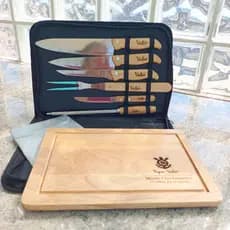 Kit Churrasco Personalizado 8 Peças | Facas Inox Cabo Bambu | Tábua + Maleta | Dia dos Pais